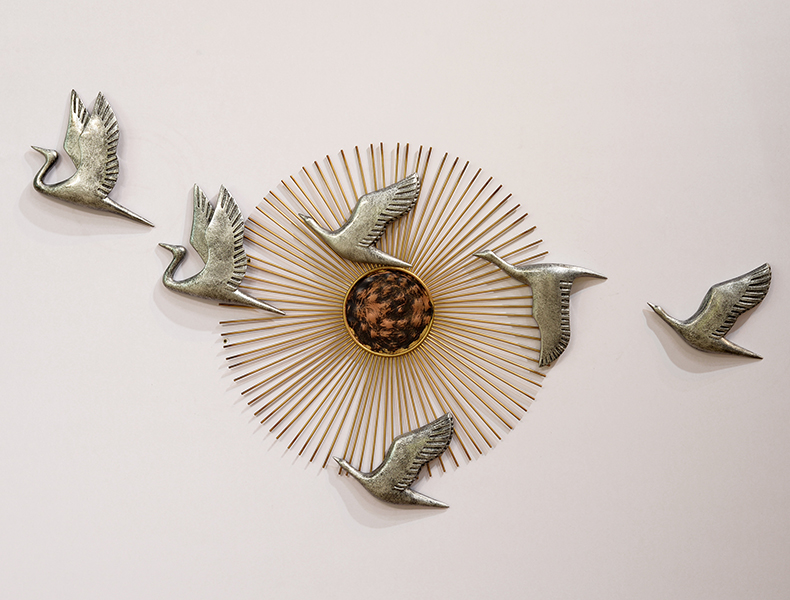 現(xiàn)代新中式鐵藝太陽(yáng)花墻面軟裝飾品