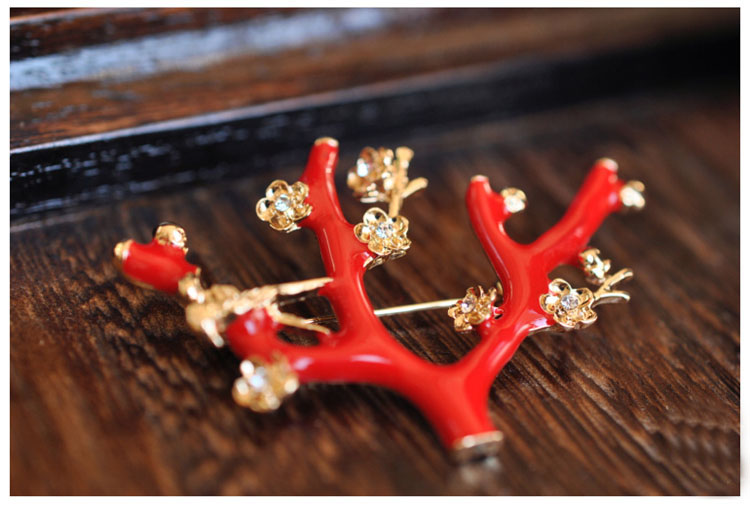 家佳樂文學文藝復古紅釉梅花樹枝棲小鳥雅致胸針