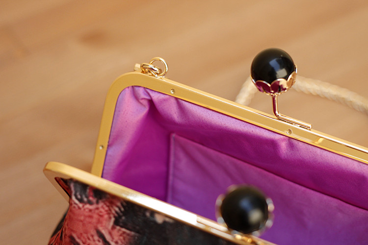 家佳樂(lè)文學(xué)復(fù)古水墨荷花斜挎旗袍手工包