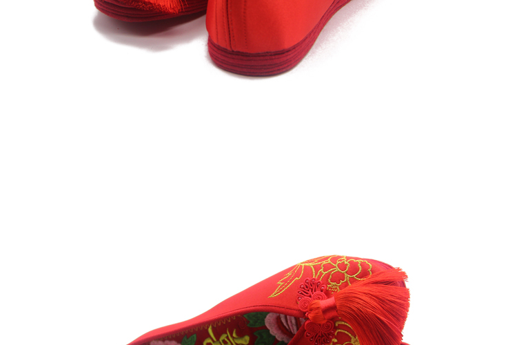 民族風中式新婚流蘇繡花布鞋