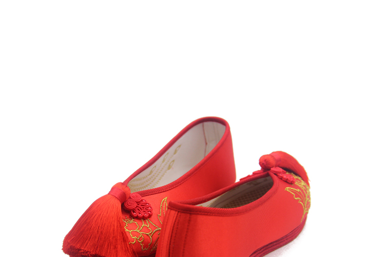 民族風中式新婚流蘇繡花布鞋