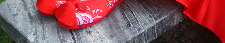 民族風中式新婚流蘇繡花布鞋