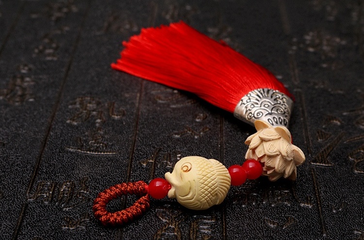 家佳樂文學(xué)流蘇木雕，年年有余細(xì)膩木雕