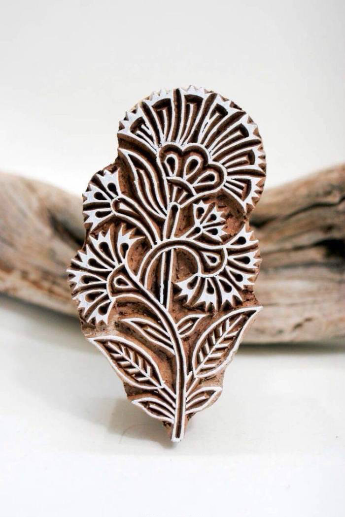 精致雕刻圖案，家佳樂文學(xué)桃核雕刻