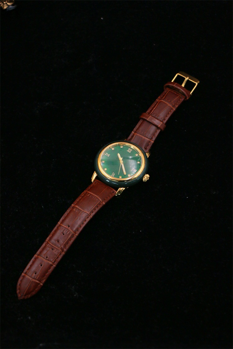 華貴精致玉石手表，典雅大氣綠松石