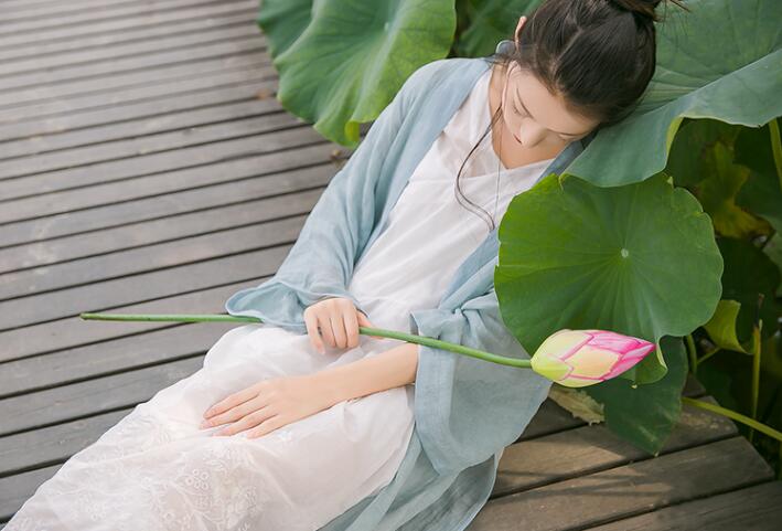 簡潔中式麻紗漢服，開衫披風(fēng)褙子漢服圖片