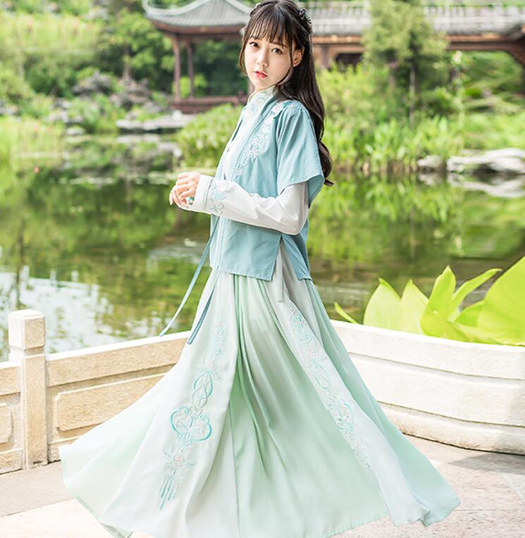 日常漢元素古裝漢服，盡顯優(yōu)雅氣質(zhì)