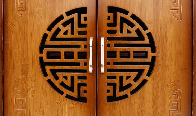 中式復(fù)古實(shí)木福紋窗花儲物柜子