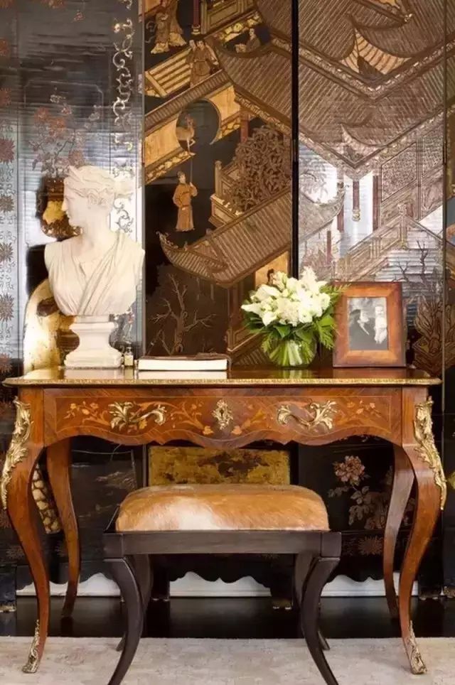 薄薄的屏風(fēng)，隔而不離典雅大方