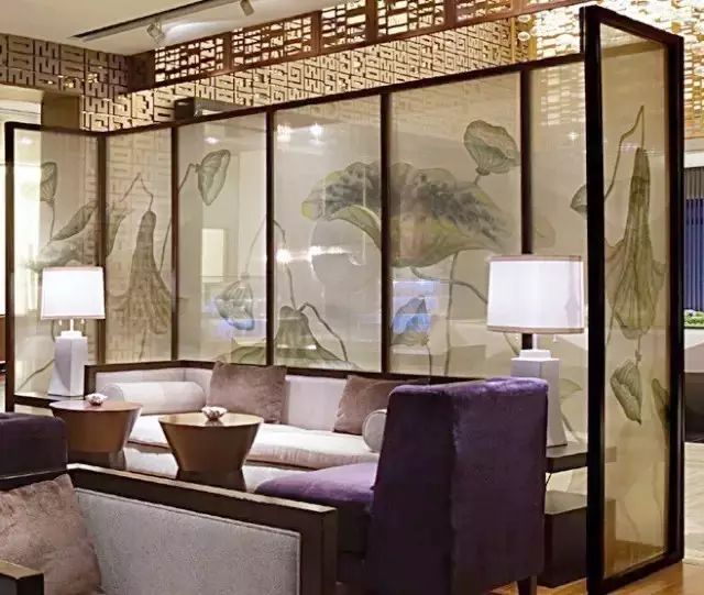 薄薄的屏風(fēng)，隔而不離典雅大方