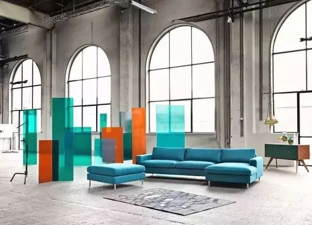 古裝戲里的屏風(fēng)如何運用到家居設(shè)計?