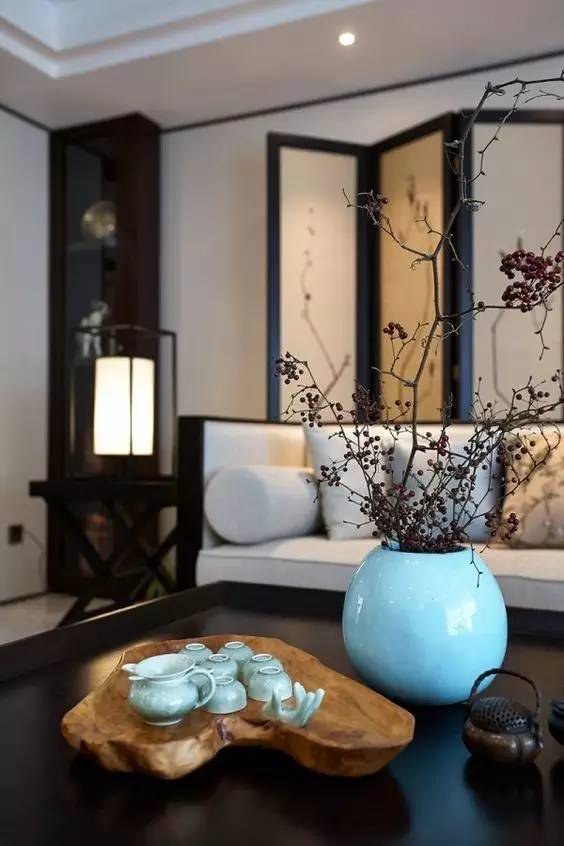 屏風，擋不住的風情，隔不斷的美