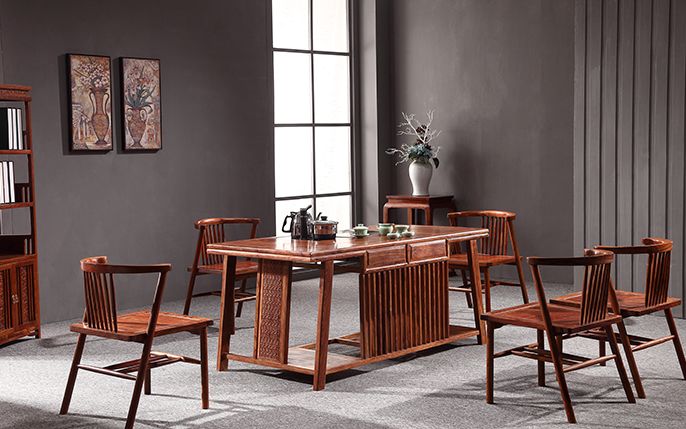 尋一張茶桌，享一方天地