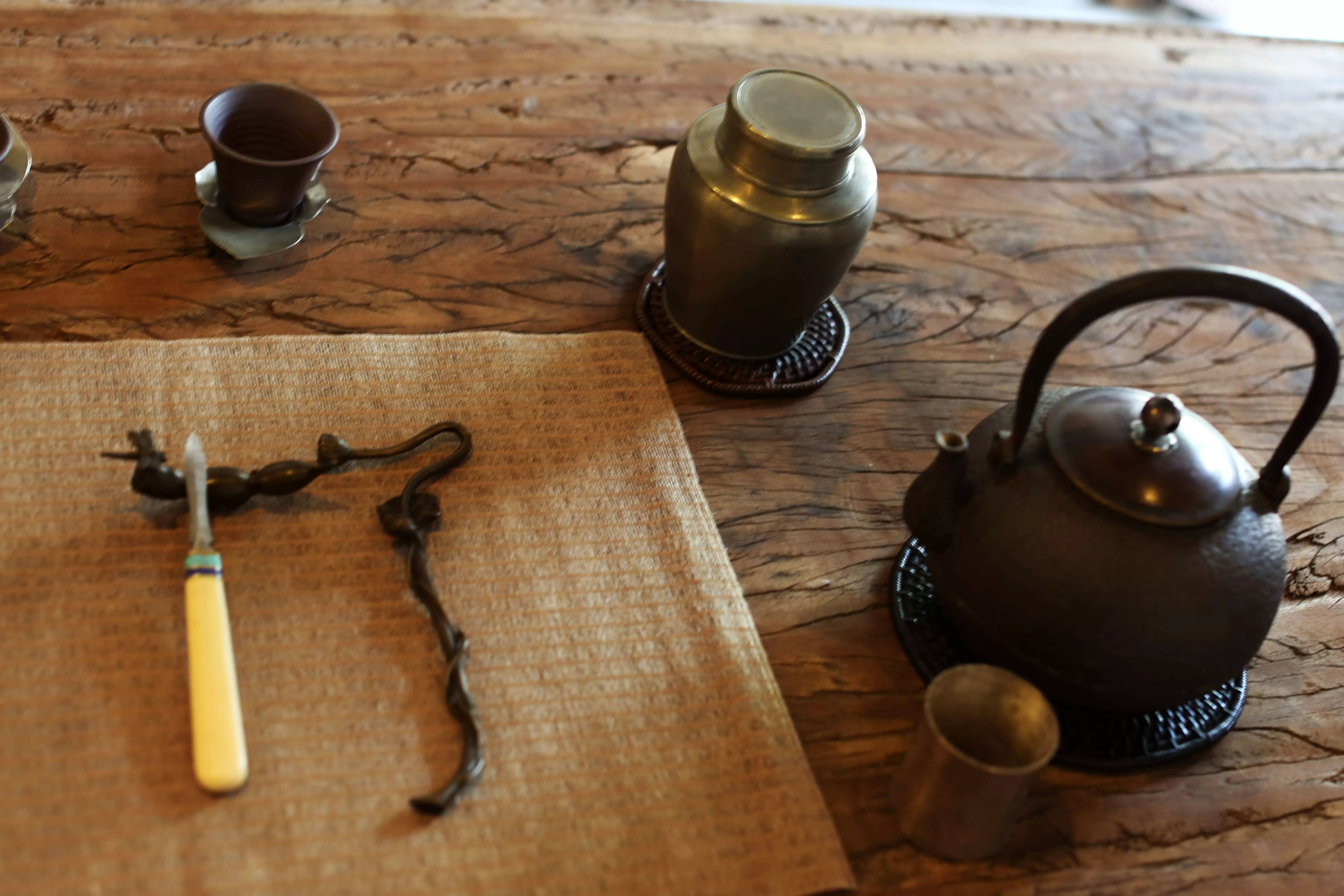 茶桌宏觀世界，茶湯沁人心