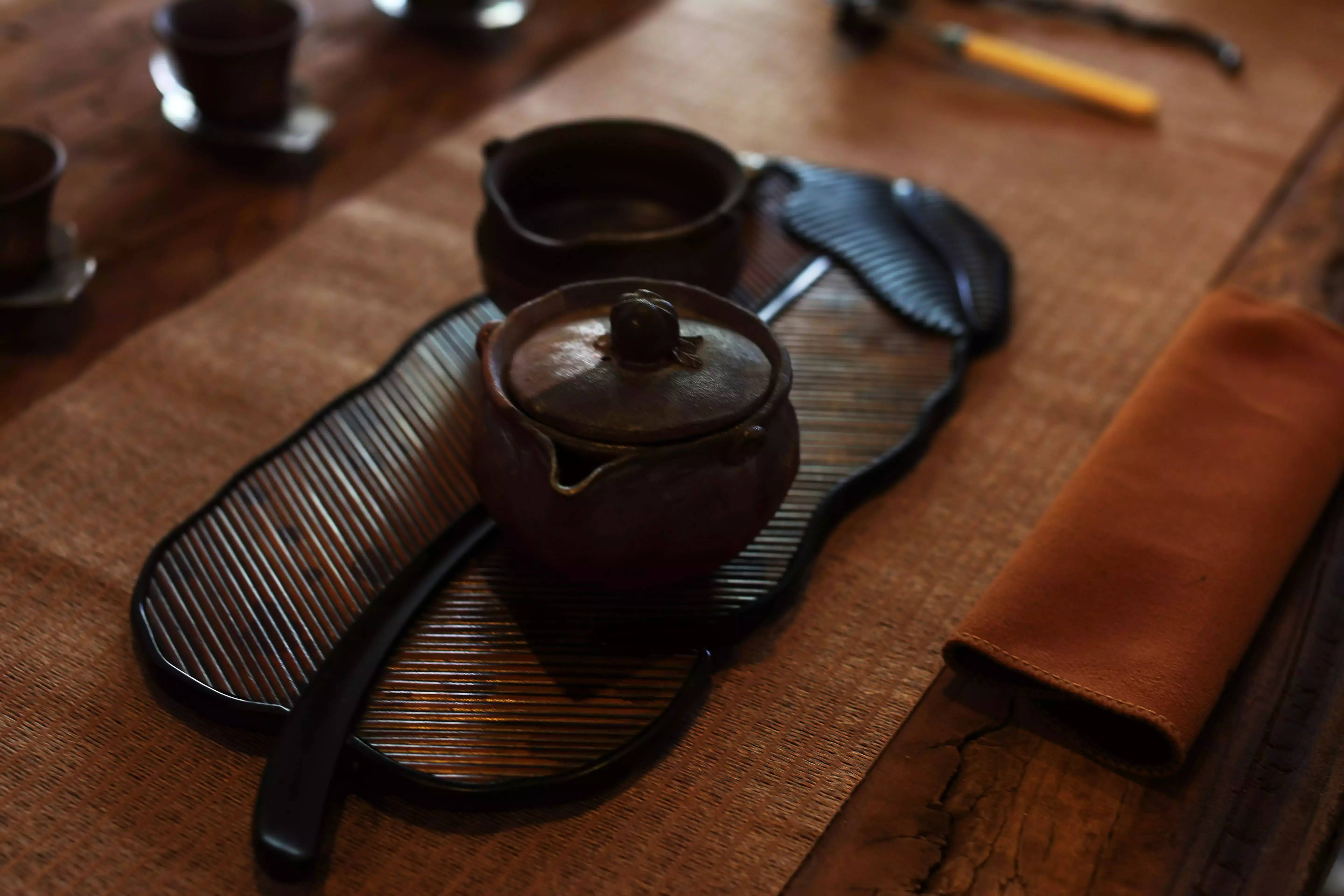 茶桌宏觀世界，茶湯沁人心