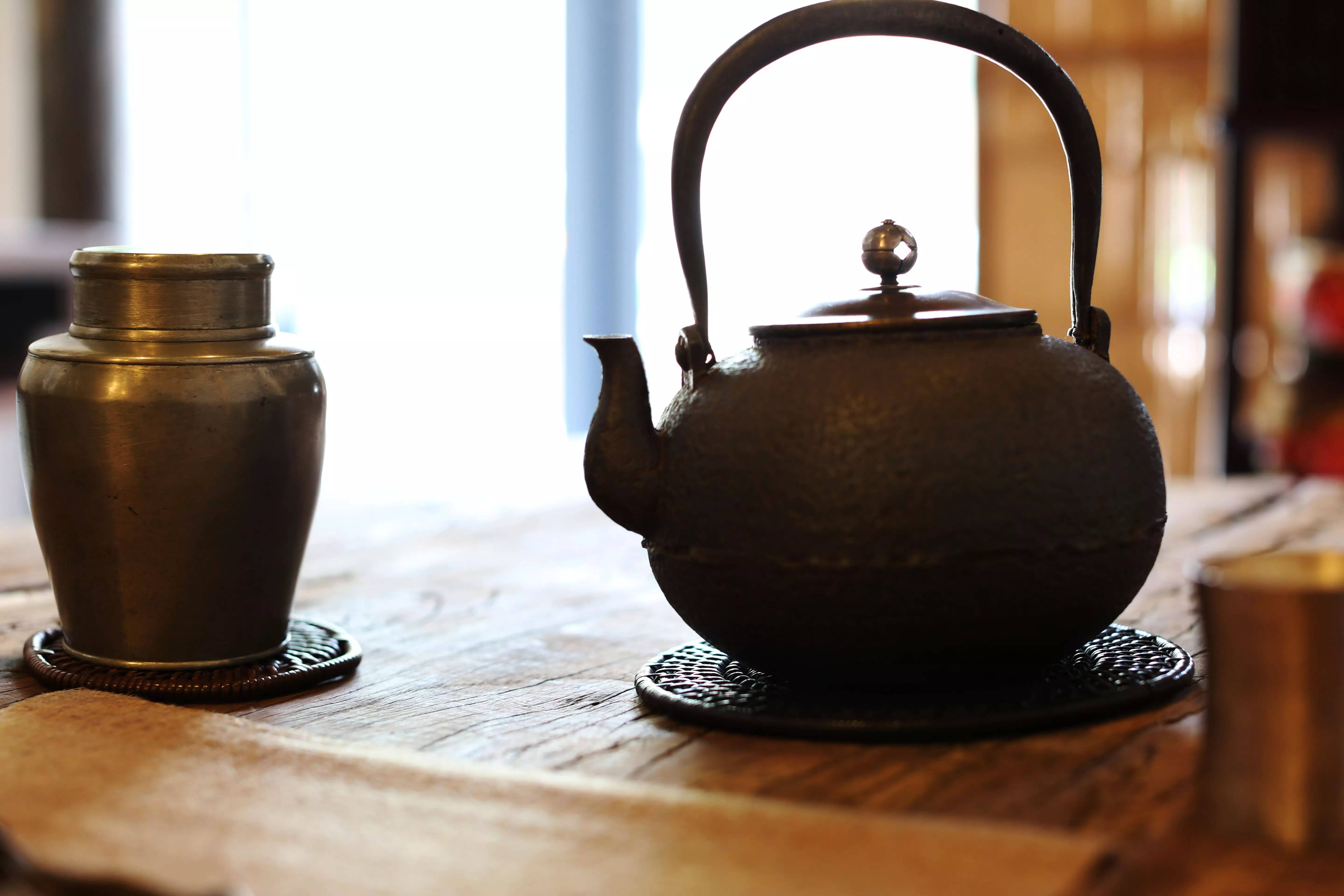 茶桌宏觀世界，茶湯沁人心