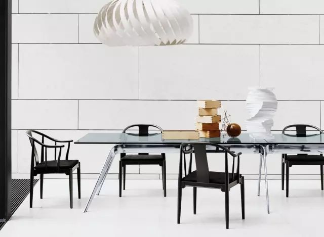 保留傳統(tǒng)突破刻板，打造現(xiàn)代中式椅子