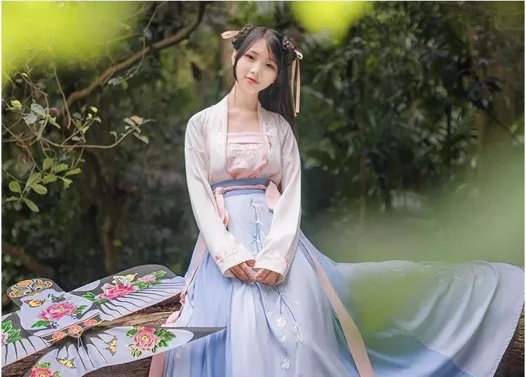 時尚易逝，漢服永存