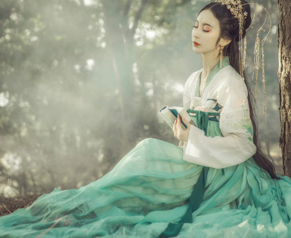 齊胸襦裙?jié)h服，仙女蓮花荷葉刺繡裙