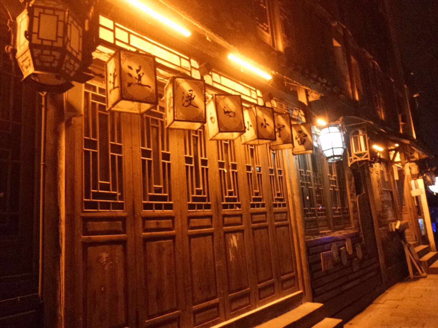 探尋古鎮(zhèn)鎮(zhèn)遠，一座千年古城