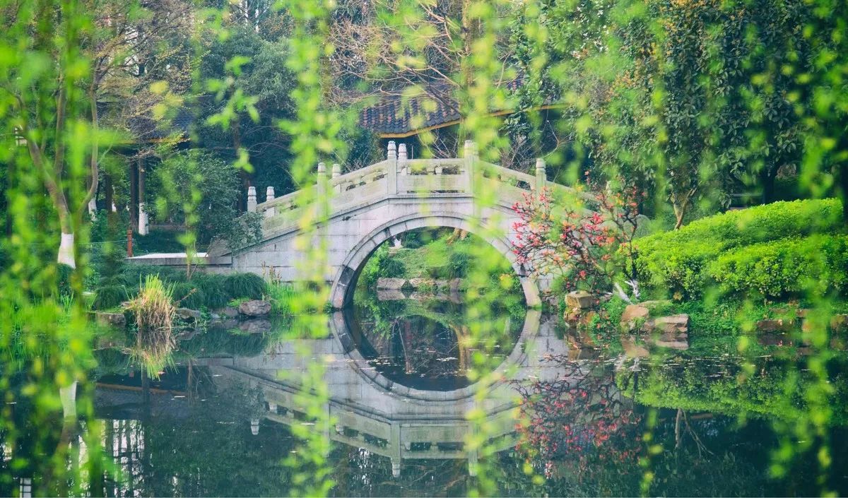 清明小長假，去這9個(gè)絕美的地方踏青