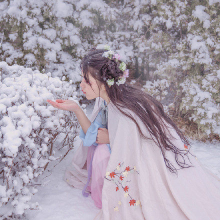 文藝清新女生頭像，唯美古風(fēng)真人頭像