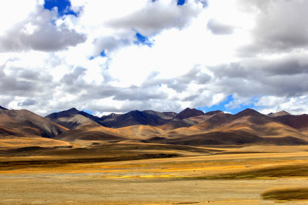 藍(lán)天白云，晴空萬(wàn)里風(fēng)景圖