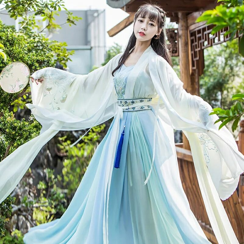 古風(fēng)淡藍(lán)仙女漢服，清新淡雅襦裙?jié)h服圖片