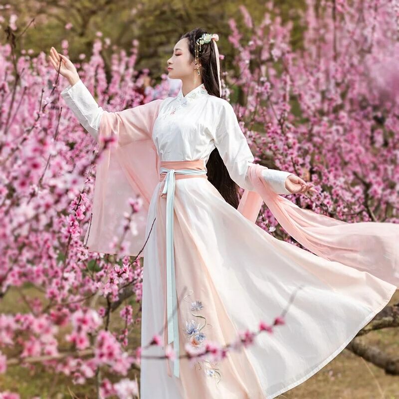 仙女縹緲漢服，且看韶華傾負(fù)