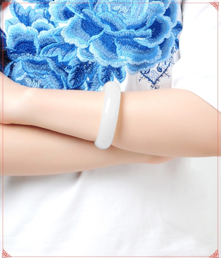 猶勝羊脂，新疆和田玉手鐲