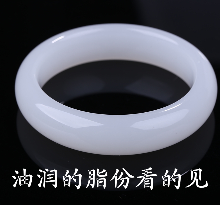 猶勝羊脂，新疆和田玉手鐲