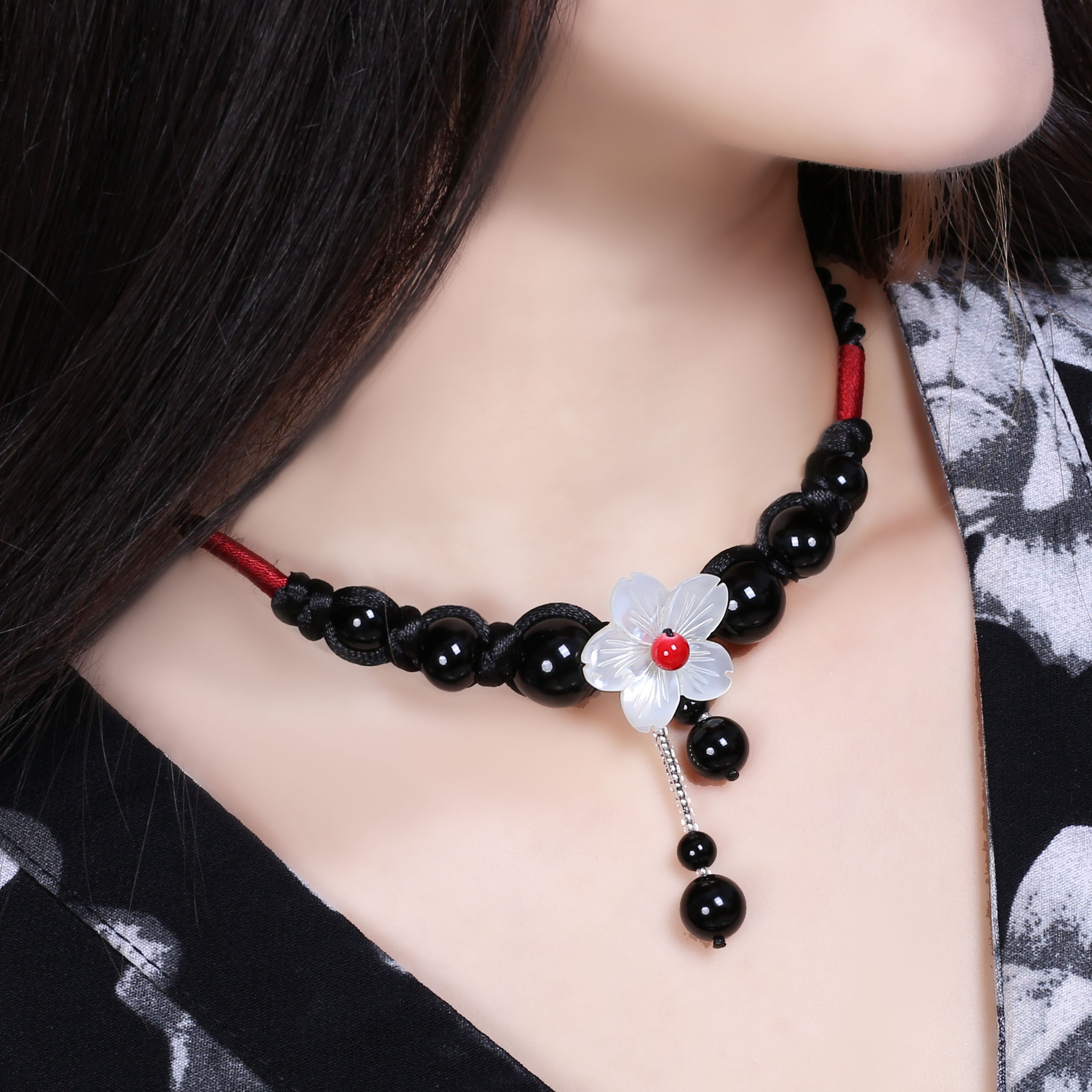 黑瑪瑙鎖骨項(xiàng)鏈