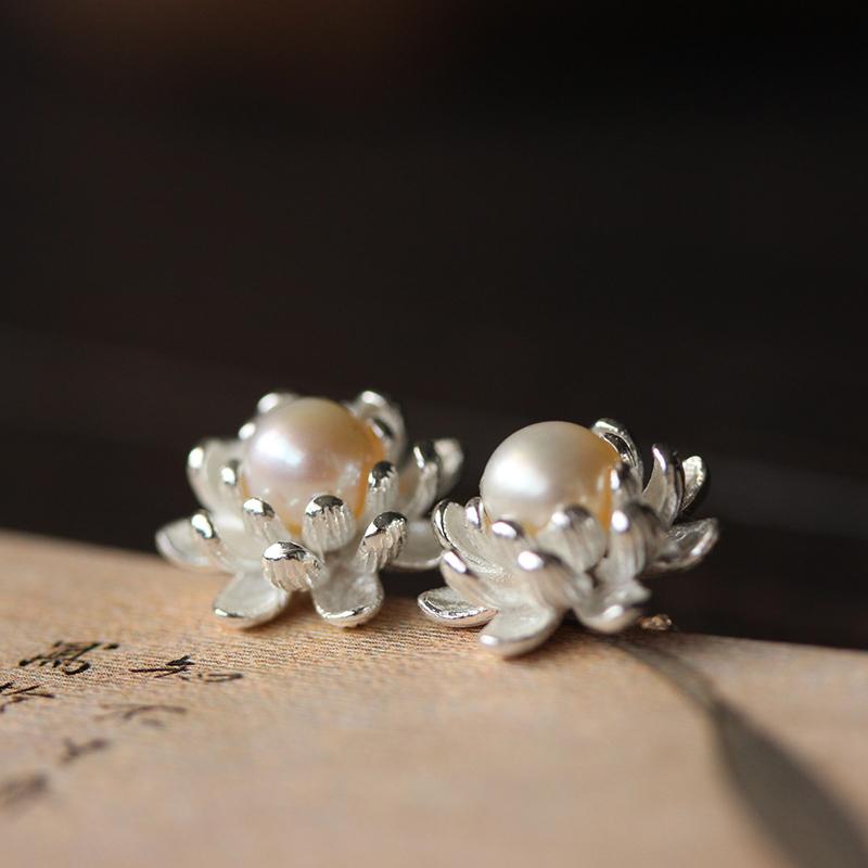 家佳樂文學(xué)珍珠耳釘