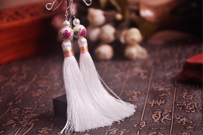 中國復古風流蘇珍珠耳環(huán)