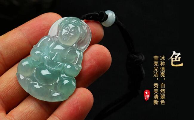 冰種翡翠觀音，飄綠緬甸翡翠觀音吊墜