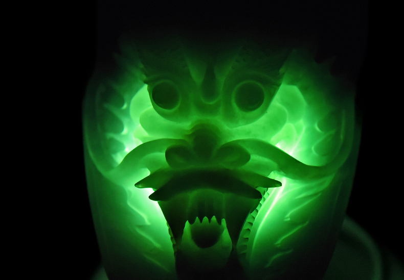 果敢翡翠，藍水翡翠龍牌玉器