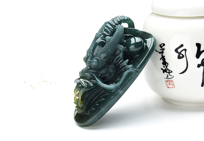 果敢翡翠，藍水翡翠龍牌玉器
