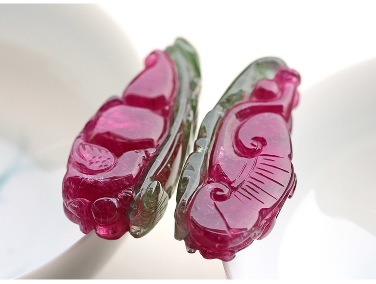 西瓜碧璽吊墜，雕刻如意貔貅項墜一對