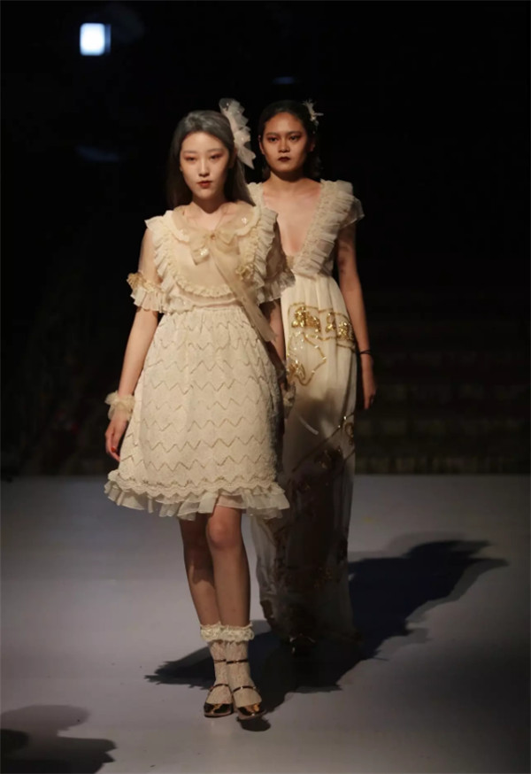 2017年中國美術學院畢業(yè)展開幕式現(xiàn)場（海量套圖