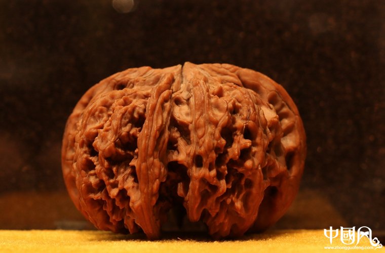 精品四棱滿天星獅子頭核桃(收藏級(jí))