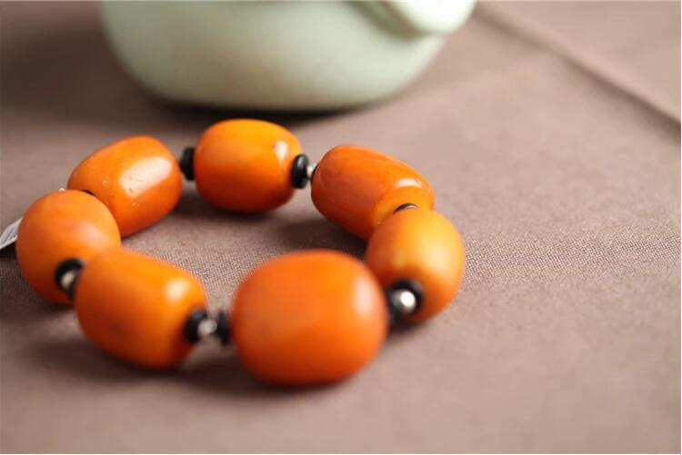 家佳樂文學天然琥珀老蜜蠟手串