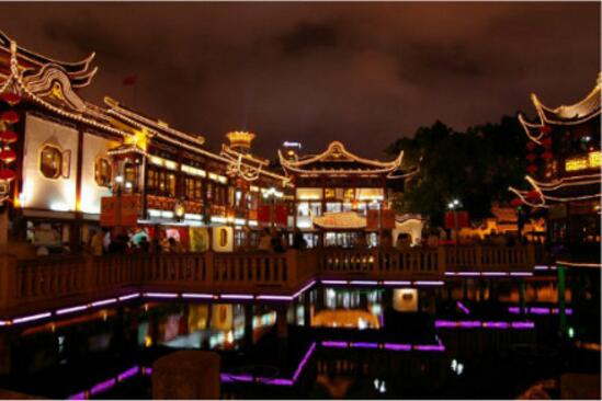 上海豫園亭臺樓閣巧設計