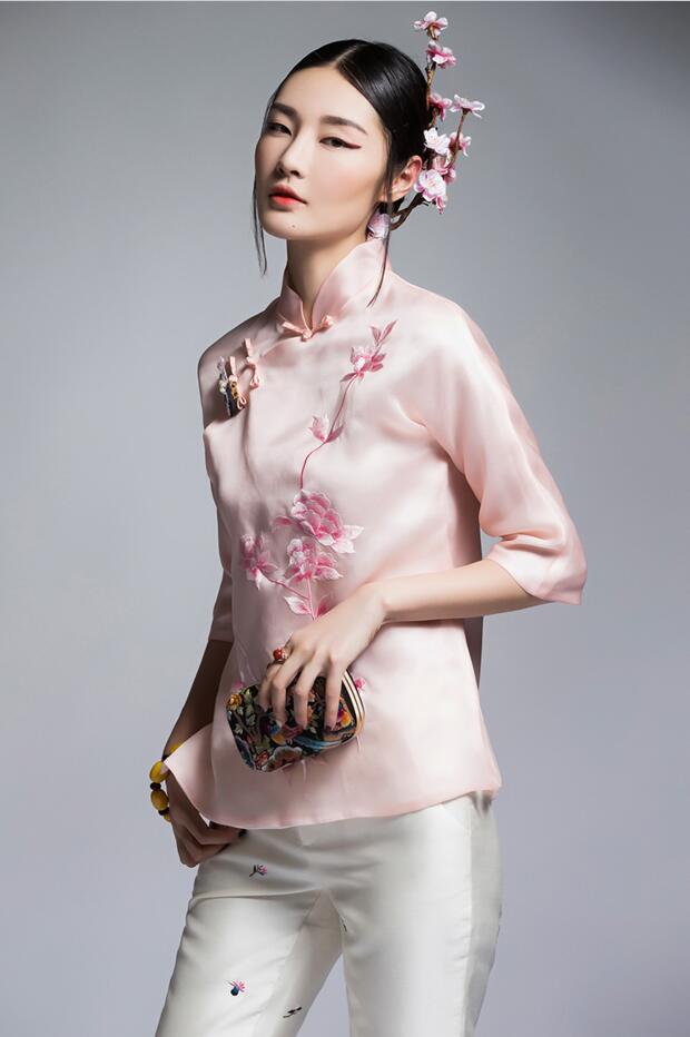 家佳樂(lè)文學(xué)復(fù)古七分袖真絲刺繡改良唐裝女