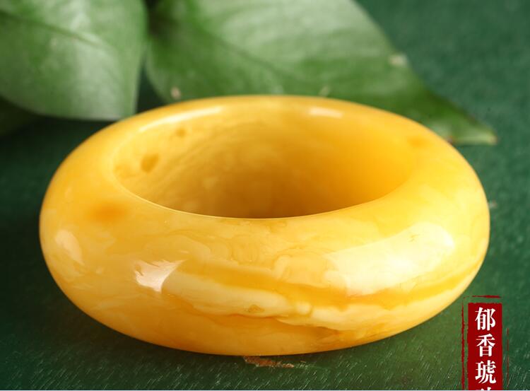 琥珀蜜蠟，百年收藏！