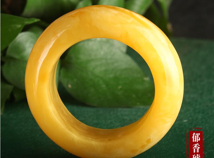 琥珀蜜蠟，百年收藏！