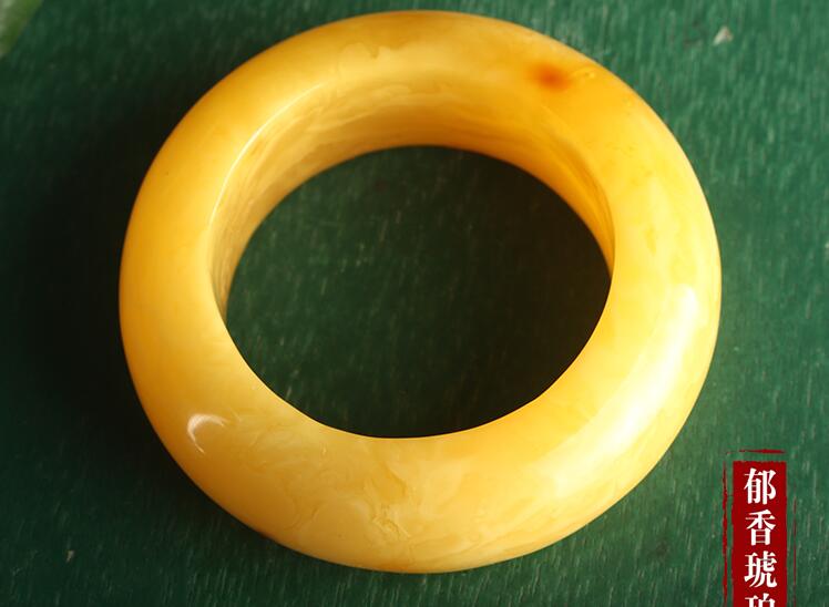 琥珀蜜蠟，百年收藏！