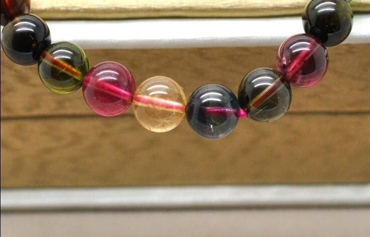 水晶，女生最好的裝飾品?。ㄈ? src="/wenxue/d/file/bigpic/190404/04/7-1F22Q15952-50.jpg" / data-XR4x="uFLP6Q"></p>
<p style="text-align: center;" data-ybIO="mTXsCY">
	<img alt=