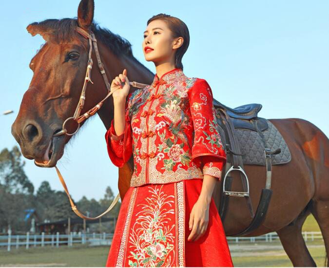 家佳樂文學(xué)秀禾服新娘禮服中式婚禮禮服圖片