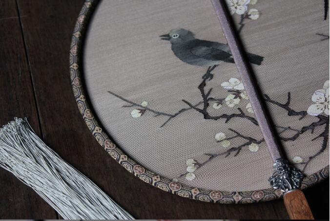 宋徽宗梅花小鳥緙絲團扇