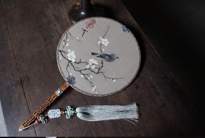 宋徽宗梅花小鳥緙絲團扇